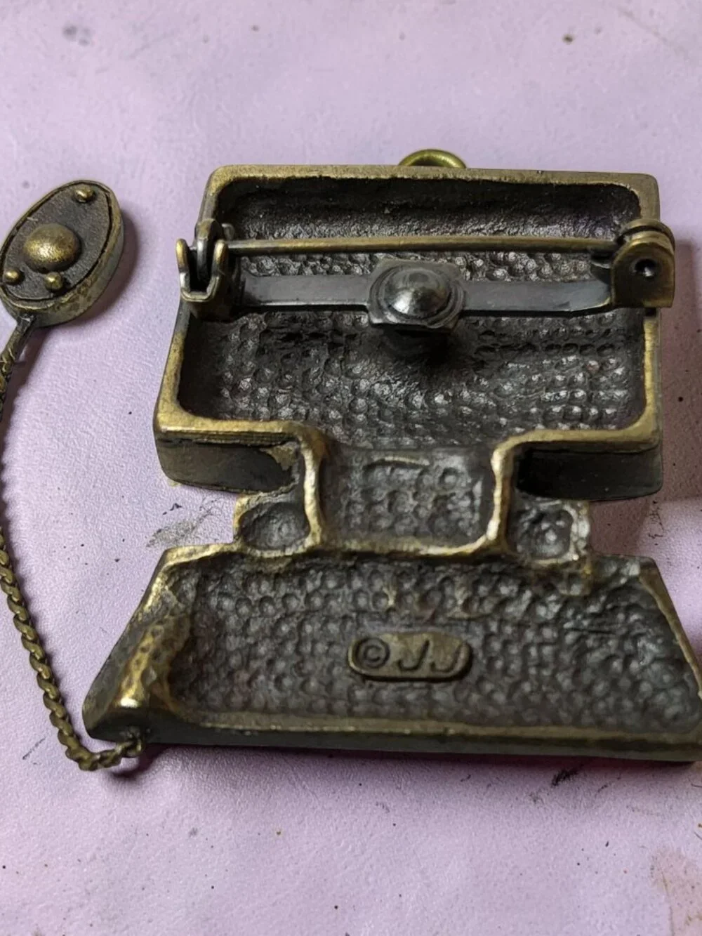 vintage jj jonette iridescent pewter computer with mouse brooch